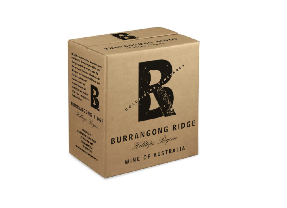 The label design combines the B and the R of the brand name with a streak / flecks of gold. The textured timber background relates to the product name Timbercutter Shiraz